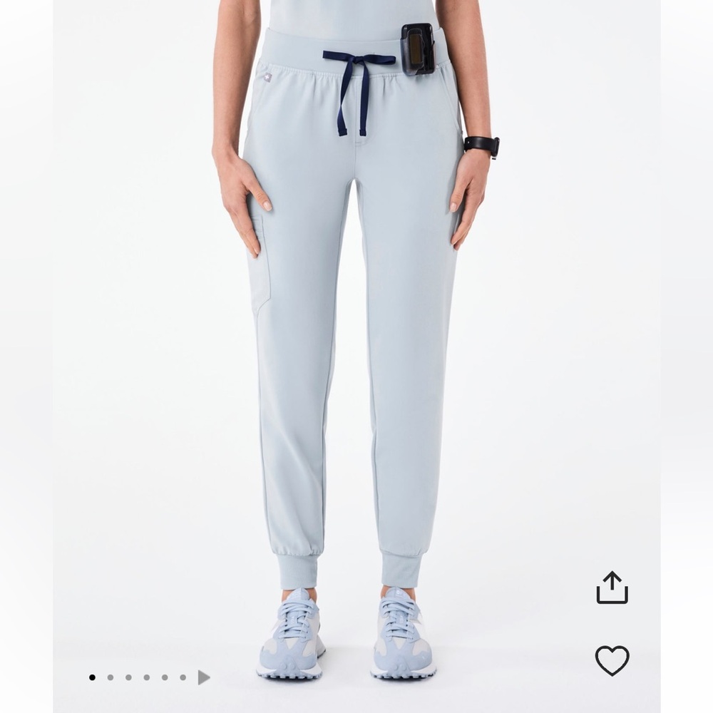 Figs Women's Dusty Blue Zamora Jogger Pants